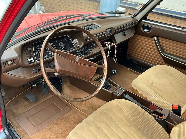 1980 peugeot 504 sr personenauto - afbeelding 2 van  13