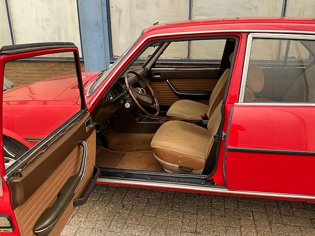 1980 peugeot 504 sr personenauto - afbeelding 12 van  13