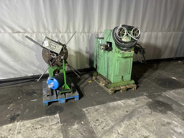 1981 arku rm3025/9 decoiler / strekwals - afbeelding 1 van  13