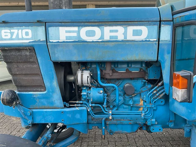 1981 ford 6710 oldtimer tractor - afbeelding 11 van  33