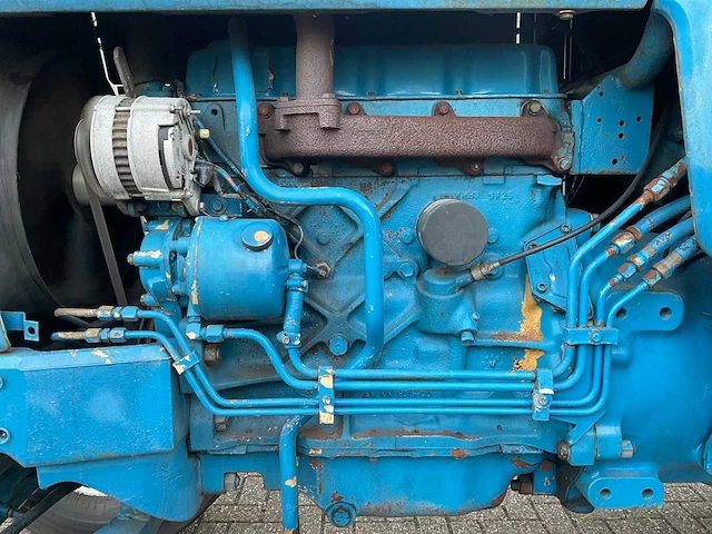 1981 ford 6710 oldtimer tractor - afbeelding 12 van  33