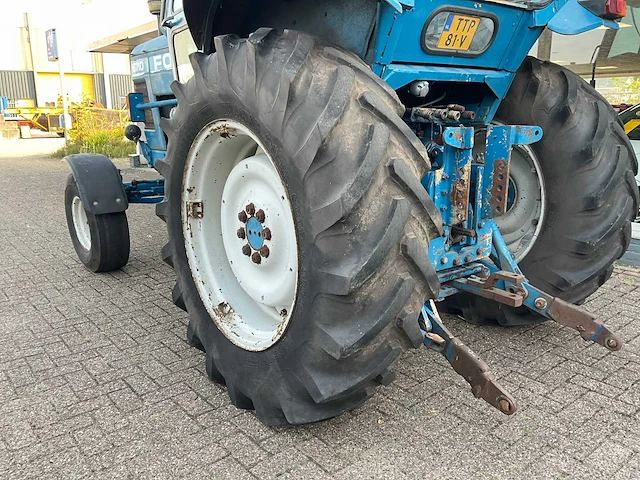 1981 ford 6710 oldtimer tractor - afbeelding 14 van  33