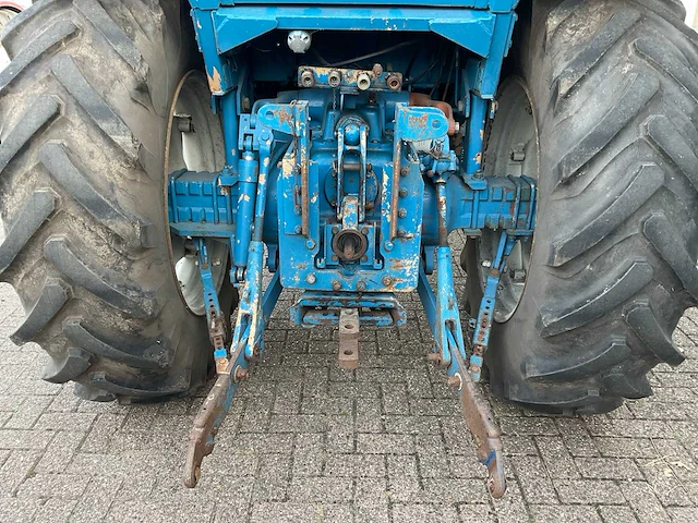 1981 ford 6710 oldtimer tractor - afbeelding 16 van  33