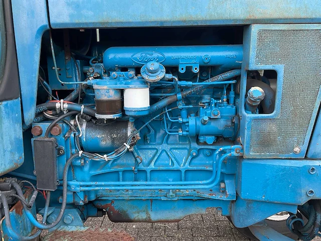 1981 ford 6710 oldtimer tractor - afbeelding 21 van  33