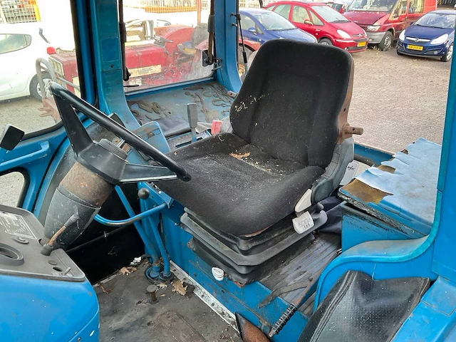 1981 ford 6710 oldtimer tractor - afbeelding 25 van  33
