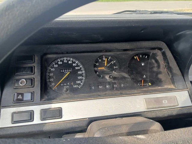 1981 ford openbakwagen transit bedrijfswagen - afbeelding 3 van  14