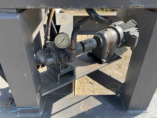 1981 lokomo g2610 breekinstallatie - afbeelding 7 van  26