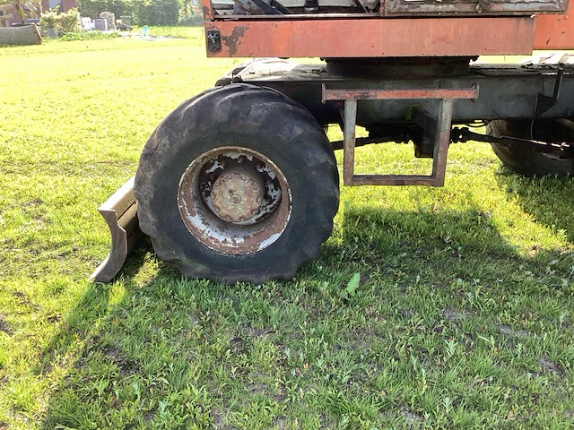 1982 atlas ab 1302 e banden graafmachine - afbeelding 9 van  22