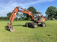 1982 atlas ab 1302 e banden graafmachine - afbeelding 1 van  22
