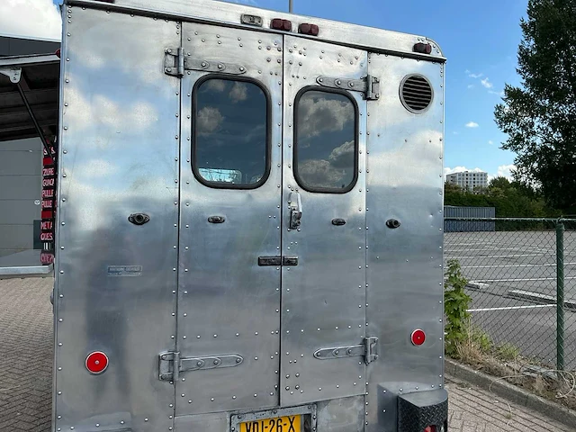 1982 chevrolet kurbmaster / grumman olsens step van foodtruck - afbeelding 26 van  83