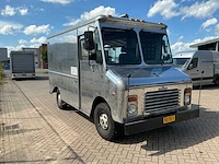 1982 chevrolet kurbmaster / grumman olsens step van foodtruck - afbeelding 23 van  83