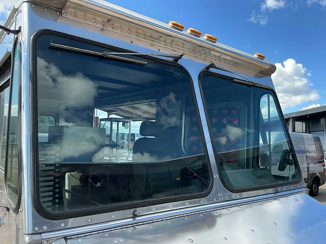 1982 chevrolet kurbmaster / grumman olsens step van foodtruck - afbeelding 35 van  83
