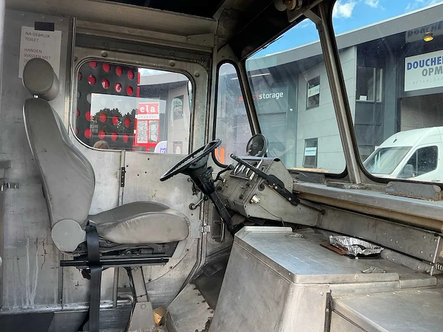 1982 chevrolet kurbmaster / grumman olsens step van foodtruck - afbeelding 37 van  83