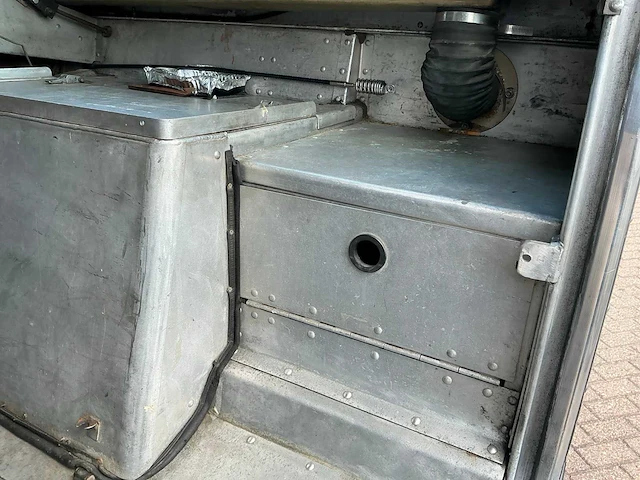 1982 chevrolet kurbmaster / grumman olsens step van foodtruck - afbeelding 38 van  83