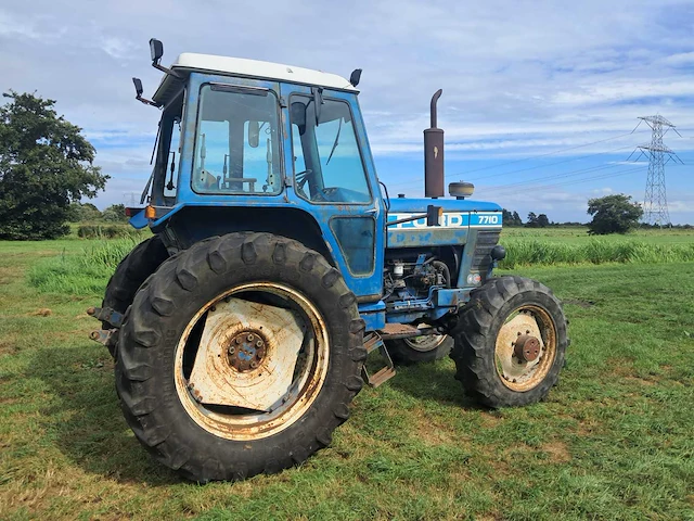 1982 ford 7710 vierwielaangedreven landbouwtractor - afbeelding 10 van  16
