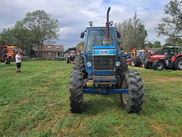 1982 ford 7710 vierwielaangedreven landbouwtractor - afbeelding 12 van  16