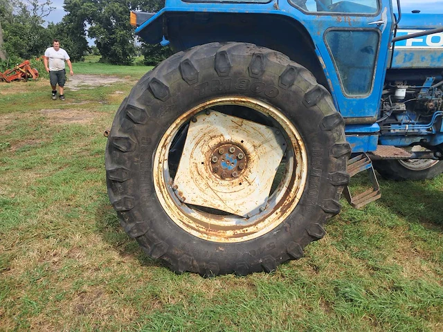 1982 ford 7710 vierwielaangedreven landbouwtractor - afbeelding 15 van  16