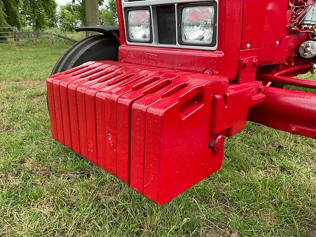 1982 international 955 xl tweewielaangedreven landbouwtractor - afbeelding 4 van  49