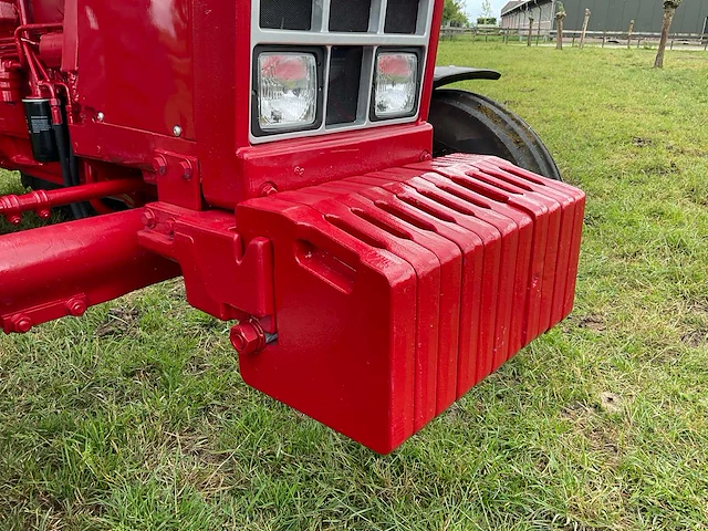 1982 international 955 xl tweewielaangedreven landbouwtractor - afbeelding 5 van  49