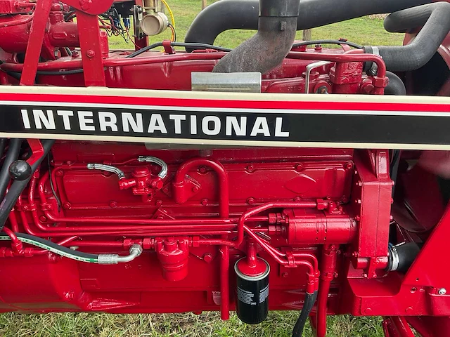 1982 international 955 xl tweewielaangedreven landbouwtractor - afbeelding 44 van  49