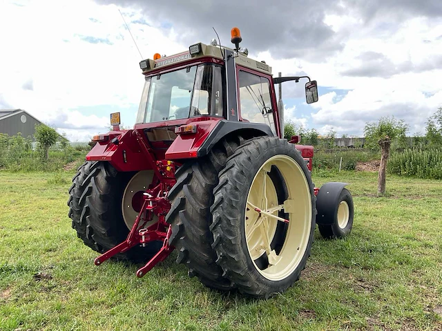 1982 international 955 xl tweewielaangedreven landbouwtractor - afbeelding 45 van  49