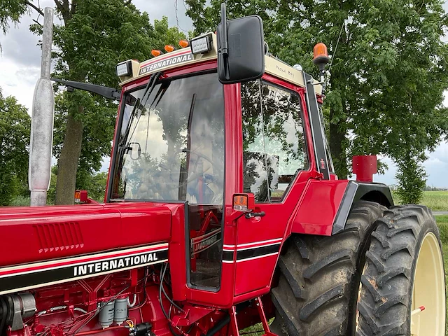 1982 international 955 xl tweewielaangedreven landbouwtractor - afbeelding 49 van  49