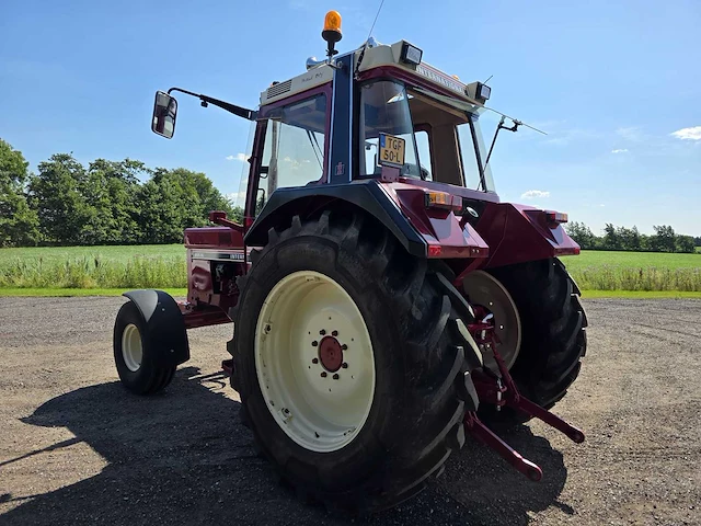 1982 international 955 xl tweewielaangedreven landbouwtractor - afbeelding 4 van  69