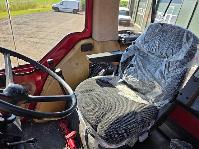 1982 international 955 xl tweewielaangedreven landbouwtractor - afbeelding 21 van  69