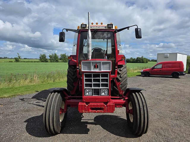 1982 international 955 xl tweewielaangedreven landbouwtractor - afbeelding 34 van  69