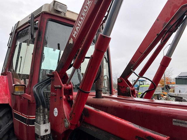 1982 international harvester 845 xl vierwielaangedreven landbouwtractor - afbeelding 6 van  40
