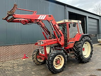 1982 international harvester 845 xl vierwielaangedreven landbouwtractor - afbeelding 1 van  40