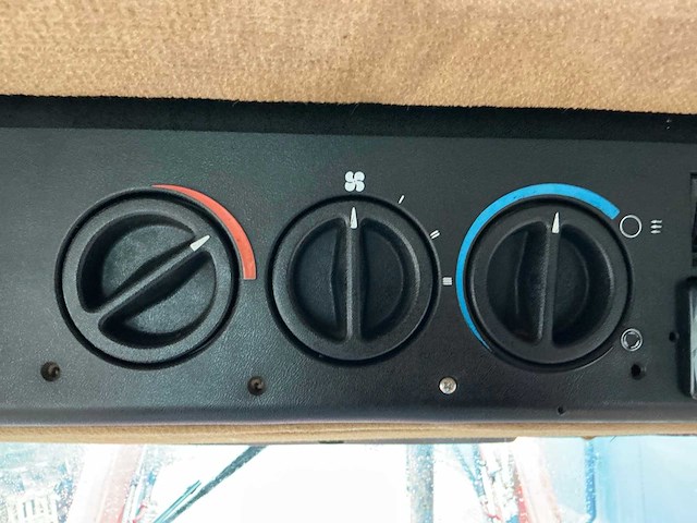 1982 international harvester 845 xl vierwielaangedreven landbouwtractor - afbeelding 27 van  40