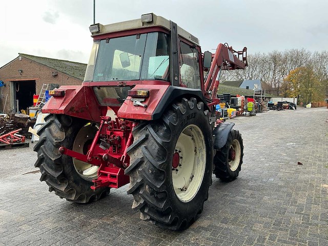 1982 international harvester 845 xl vierwielaangedreven landbouwtractor - afbeelding 37 van  40