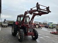 1982 international harvester 845 xl vierwielaangedreven landbouwtractor - afbeelding 38 van  40
