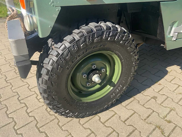 1982 land rover lightweight personenauto - afbeelding 16 van  47