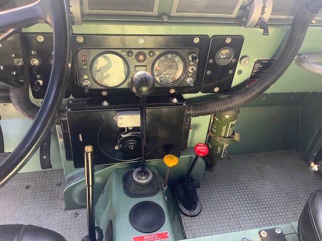 1982 land rover lightweight personenauto - afbeelding 31 van  47