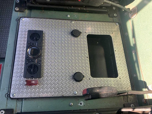 1982 land rover lightweight personenauto - afbeelding 33 van  47