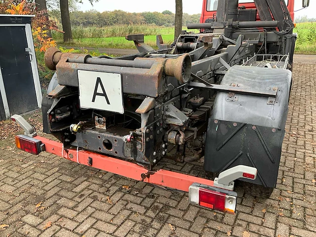 1982 magirus deutz 256m19 haakarm vrachtwagen met kraan - afbeelding 21 van  44