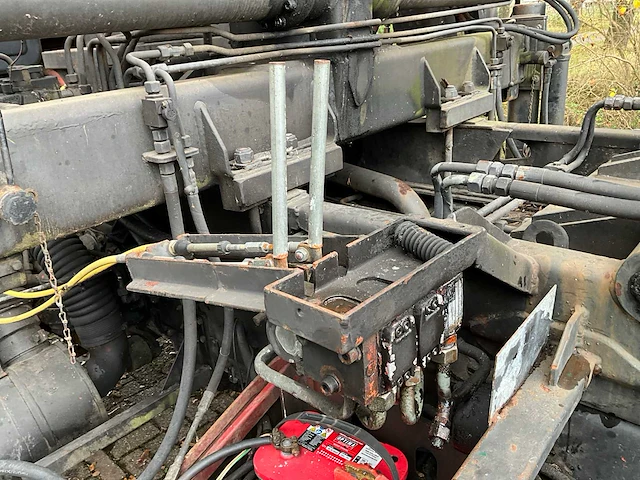 1982 magirus deutz 256m19 haakarm vrachtwagen met kraan - afbeelding 27 van  44