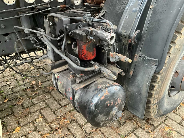 1982 magirus deutz 256m19 haakarm vrachtwagen met kraan - afbeelding 28 van  44