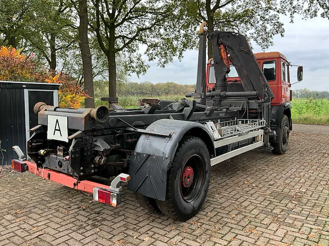 1982 magirus deutz 256m19 haakarm vrachtwagen met kraan - afbeelding 23 van  44