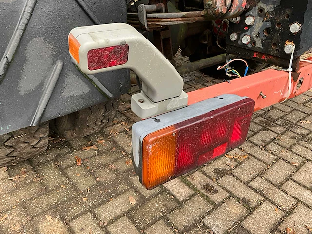 1982 magirus deutz 256m19 haakarm vrachtwagen met kraan - afbeelding 35 van  44