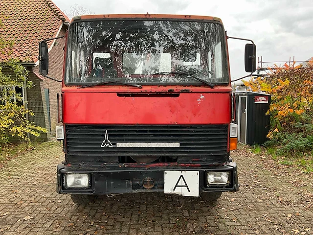 1982 magirus deutz 256m19 haakarm vrachtwagen met kraan - afbeelding 40 van  44