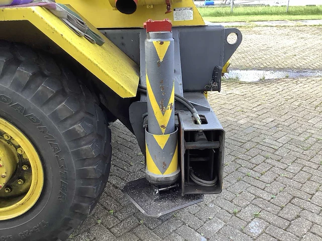 1982 p&h omega 51800 mobiele kraan - afbeelding 2 van  47