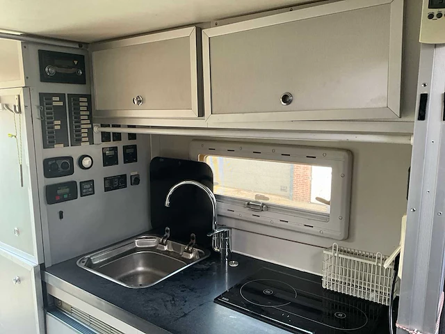 1982 steyr 1291 4x4 expeditie camper / vrachtwagen - afbeelding 47 van  69