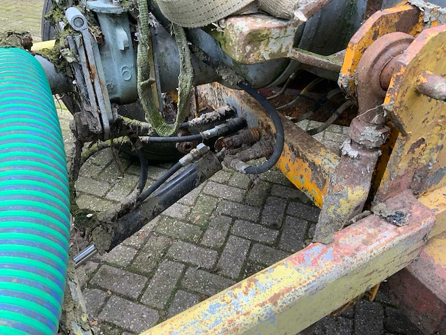 1982 veenhuis 5800 mesttank - afbeelding 11 van  31