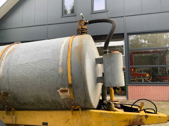 1982 veenhuis 5800 mesttank - afbeelding 16 van  31