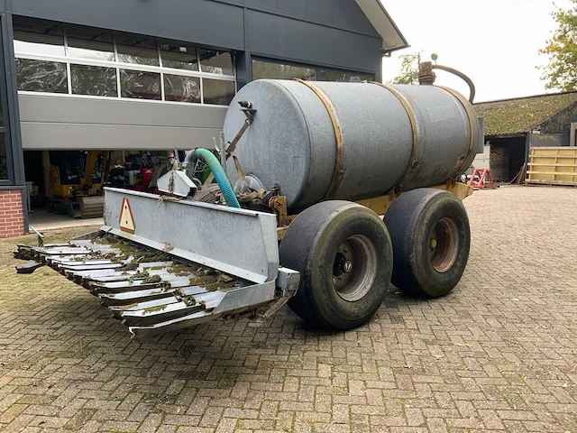 1982 veenhuis 5800 mesttank - afbeelding 27 van  31
