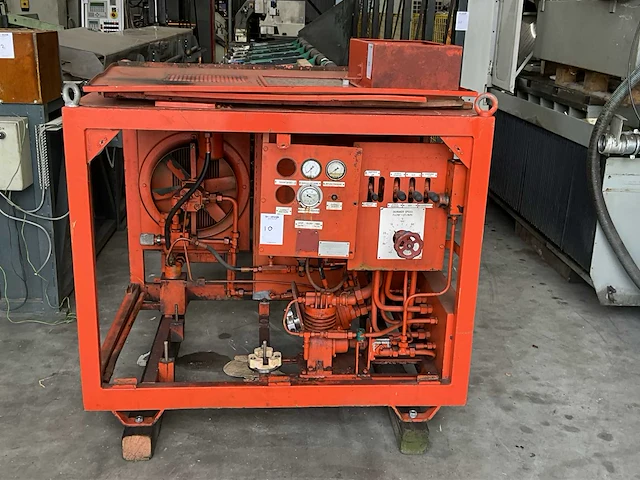 1983 ab gustaf terling powerpack p20 hydraulisch aggregaat - afbeelding 7 van  13