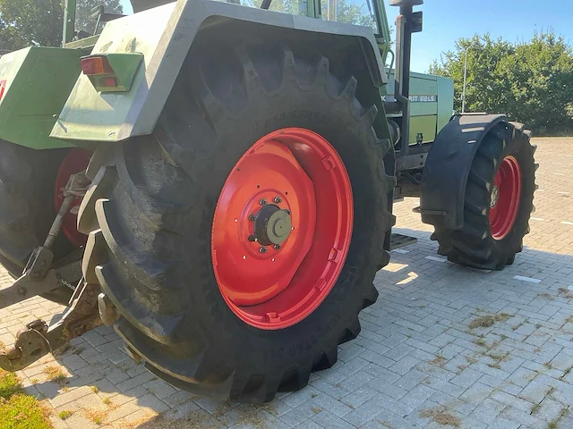 1983 fendt 612ls vierwielaangedreven landbouwtractor - afbeelding 2 van  30
